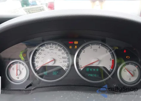 2010 Dodge Grand Caravan Sxt z USA, uszkodzony, nr VIN 2D4RN5D12AR119896